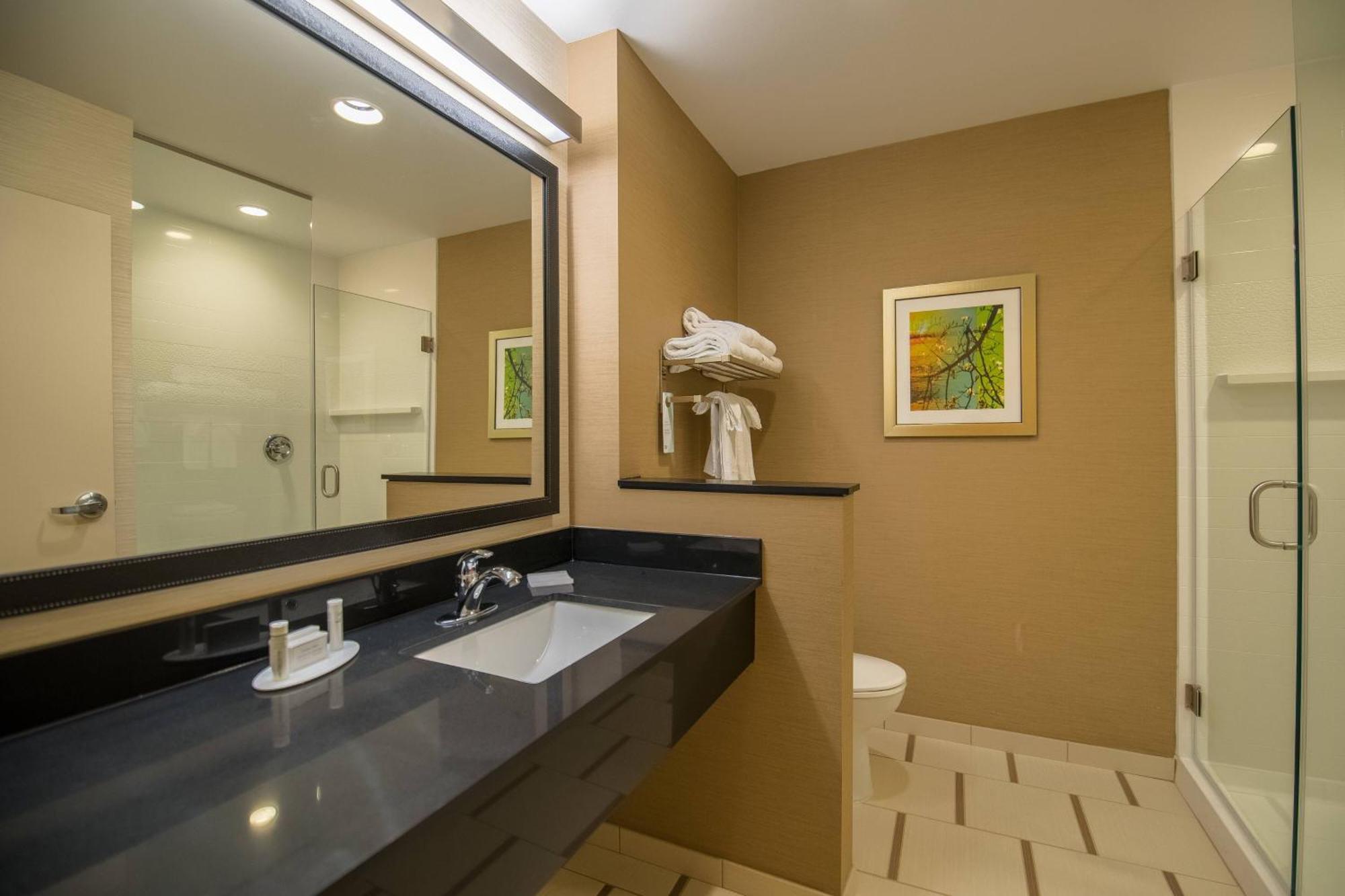Hotel Fairfield & By Marriott Provo 3*